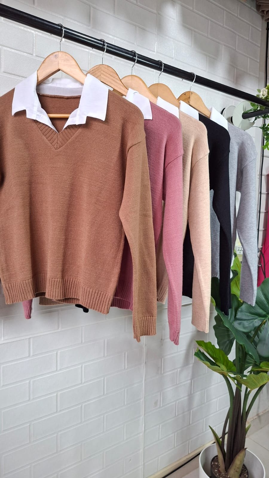 WhatsApp Image 2026-06-11 at 12.42.52 AM Sweater Camisa - Imagen 1